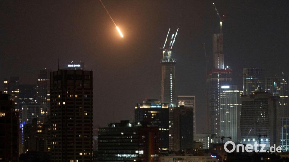 In der Nacht gab es in Israel erneut Raketenalarm. Bild: Leo Correa/AP/dpa