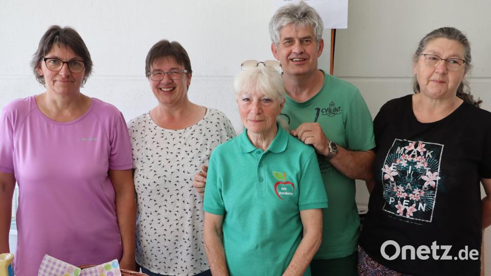 Die Mitglieder des Obst- und Gartenbauvereins Ransbach kümmerten sich um die Verpflegung der Riedener Wallfahrer in der Halle der Familie Winter in Ransbach. Bild: mrr