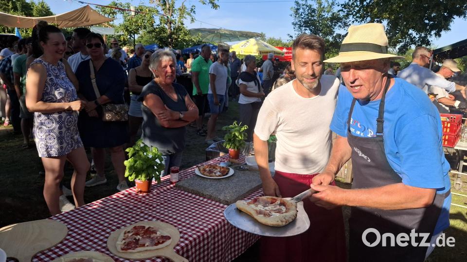 Die Pizzabäcker hatten viel zu tun. Bild: jua