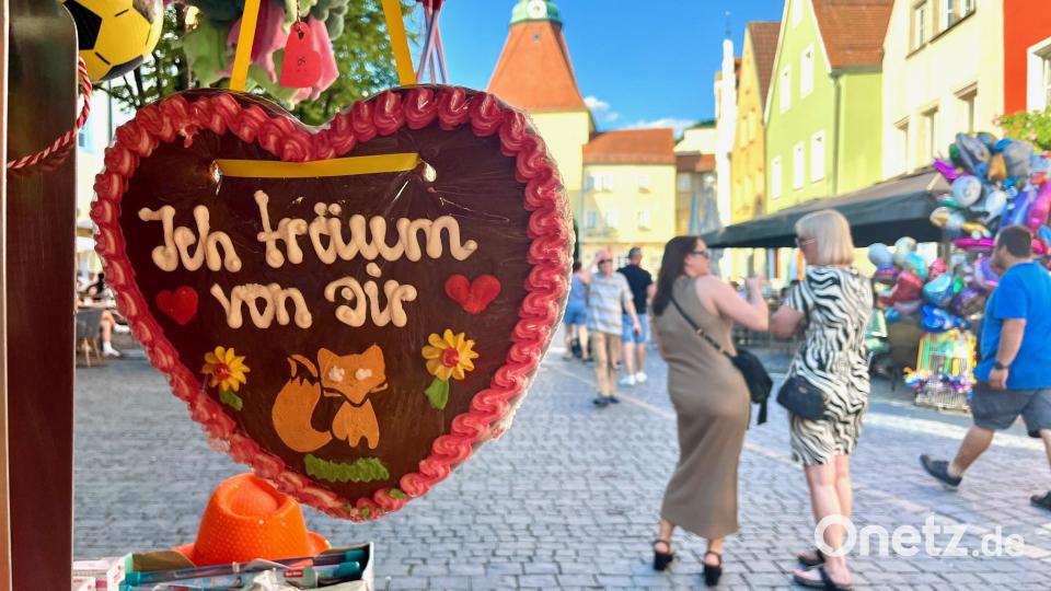 Das 53. Bürgerfest in Weiden ist eröffnet. Bild: Gabi Schönberger