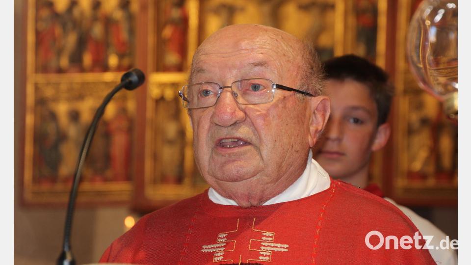 Pfarrer Konrad Gruber hat in seinen 60 Priesterjahren mehr als 15.000 Gottesdienste gehalten. Bild: kro