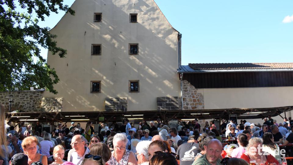 Das Fischerfest in Grafenwöhr wird beim Kastenhaus gefeiert. Bild: rgr