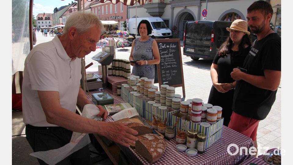 So manche kauften doch ein, ein leckeres und knuspriges Brot, warum nicht? Bild: kro