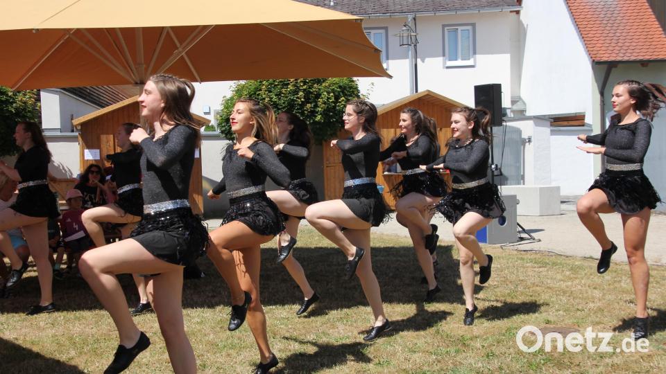 Die Tanzgruppe &quot;LaConic&quot; sorgte für Stimmung. Bild: kro