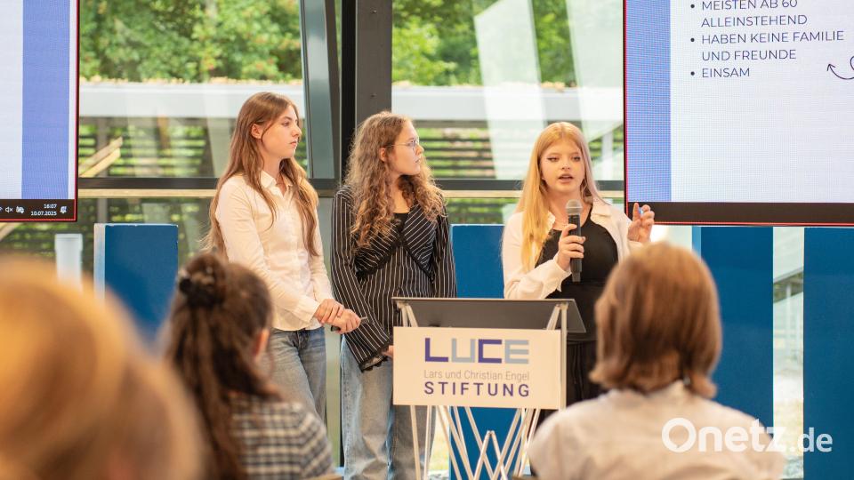 Ein Team vom Gymnasium Eschenbach mit der Idee „Moments“ Bild: Lukas Frey