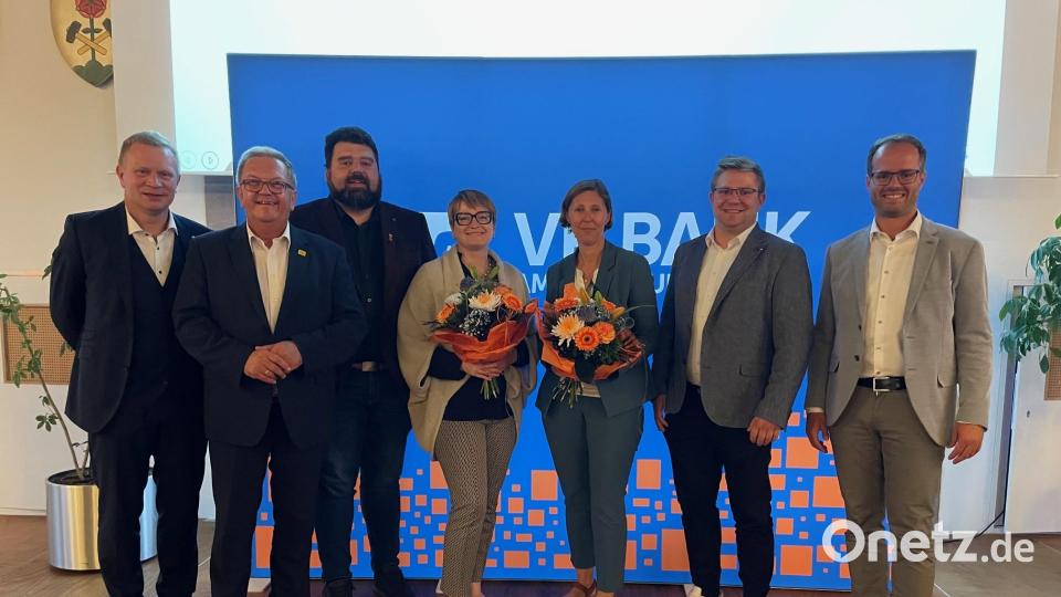 Die Jurymitglieder v.l. Martin Sachsenhauser, Martin Preuss, Stefan Frank, Dr. Katja Rödiger, Viola Vogelsang-Reichl, der Vorstand des Gewinnsparvereins Bayern Christian Homeier und Florian Rauch. Bild: Stephanie Fuchs