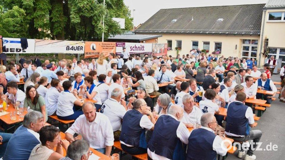 Zahlreiche Besucher feierten das 50-jährige Jubiläum des Schnupferclubs. Bild: amö