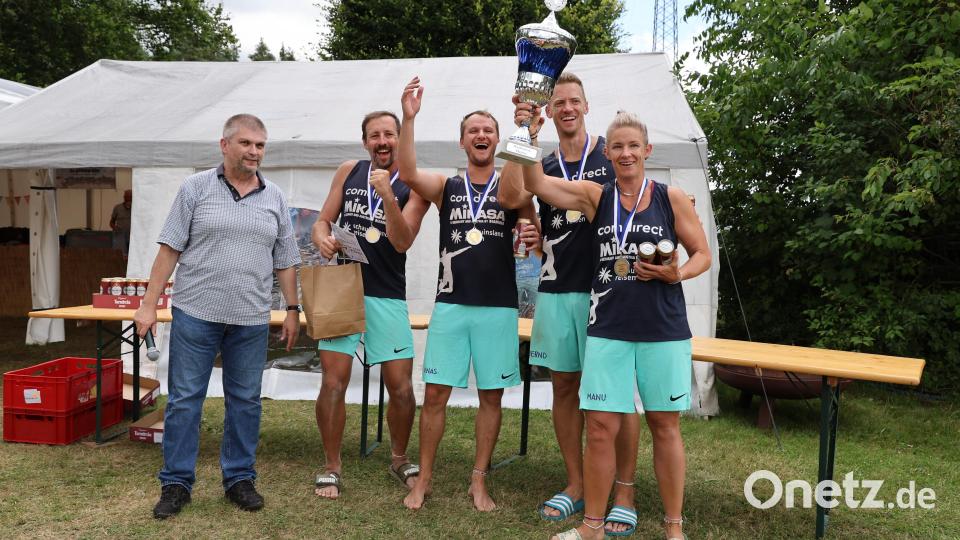 "Cancelled" aus Nürnberg stemmt den Masters-Cup nicht zum ersten Mal in die Höhe. Bild: Michael Klement