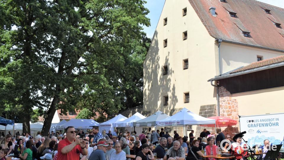 Vor schöner Kulisse lässt es sich gut feiern. Bild: rgr