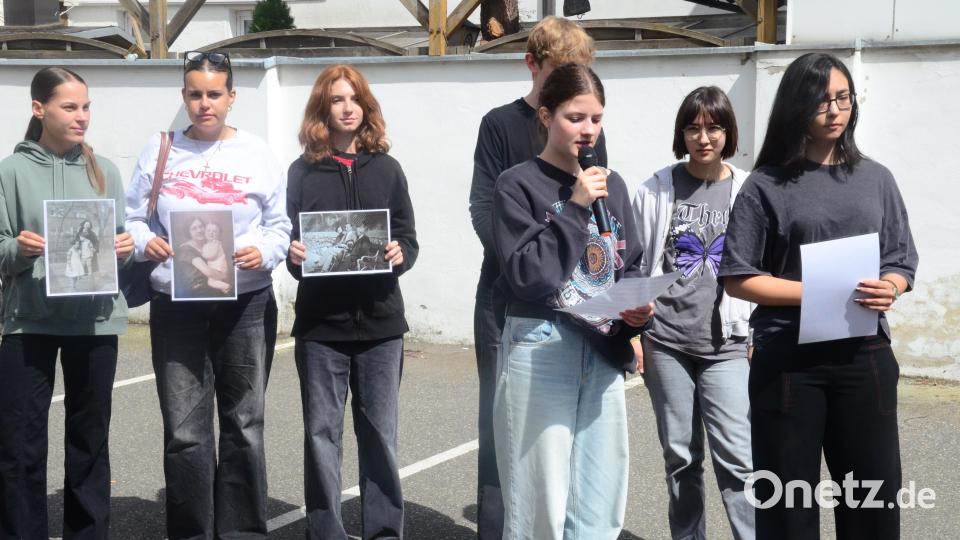 Schülerinnen und Schüler des Augustinus-Gymnasiums umrahmen die Feierstunde würdig. Bild: Kunz
