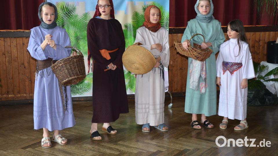 Um 3000 Jahre zurückversetzt wurden die Besucher des Musicals, das am Samstag und Sonntag in der Waldsassener Stadthalle aufgeführt wurde. Im Mittelpunkt stand Deborah, Richterin in Prophetin in Israel. Bild: jr