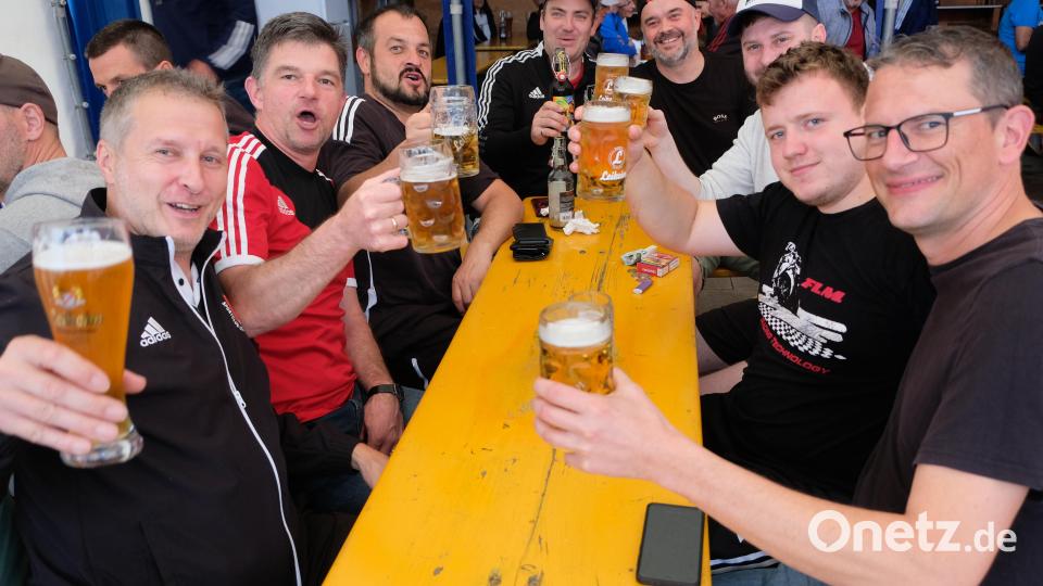 Der Zoigl hob die Stimmung im Festzelt. Bild: do