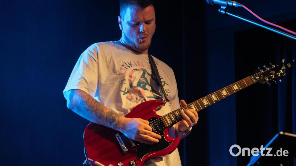 Mit Klassikern und Rockperlen sorgt &quot;Backtracks&quot; für Stimmung bis zur letzten Minute. Bild: Roland Wellenhoefer
