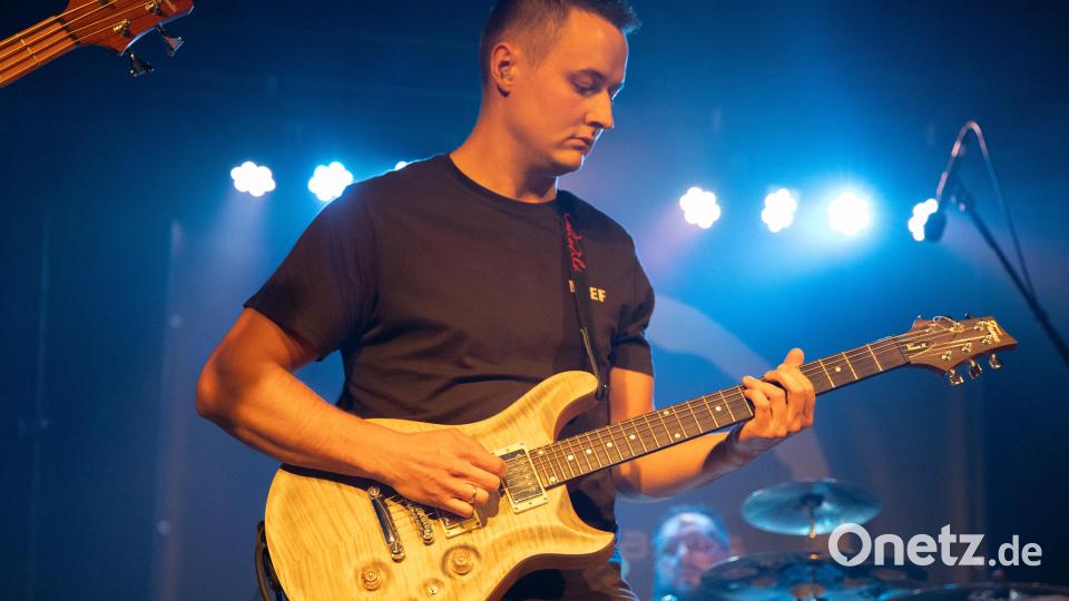 Mit Klassikern und Rockperlen sorgt &quot;Backtracks&quot; für Stimmung bis zur letzten Minute. Bild: Roland Wellenhoefer
