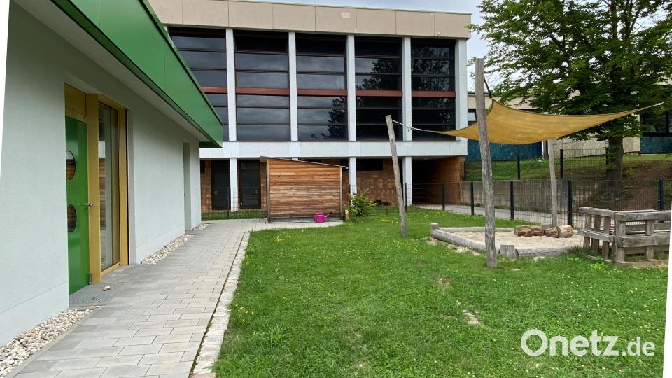 Später wandern die Container in den Bereich an der Kinderkrippe. Bild: Völkl
