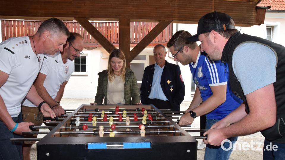 Das Kickerturnier auf dem Parkplatz des Gasthofes Reif fand stets am Marktfest statt und wurde nun wurde wieder belebt. Bild: hdk