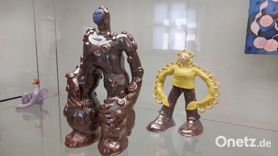 Die Sonderausstellung &quot;Flügel aus Erde&quot; im Internationalen Keramikmuseum Weiden zeigt noch bis 9. November Fabelwesen, Mischwesen oder futuristische Archetypen. Bild: Kunz