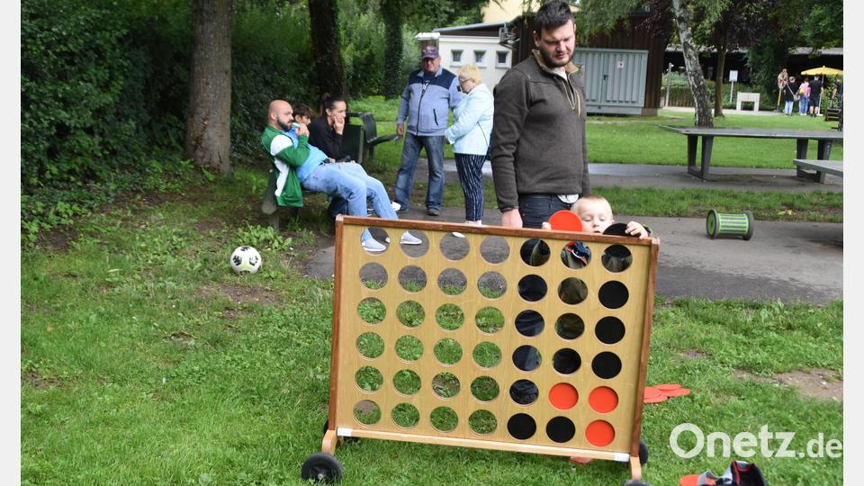 Klassiker: Vier gewinnt am Spielewagen. Bild: hcz