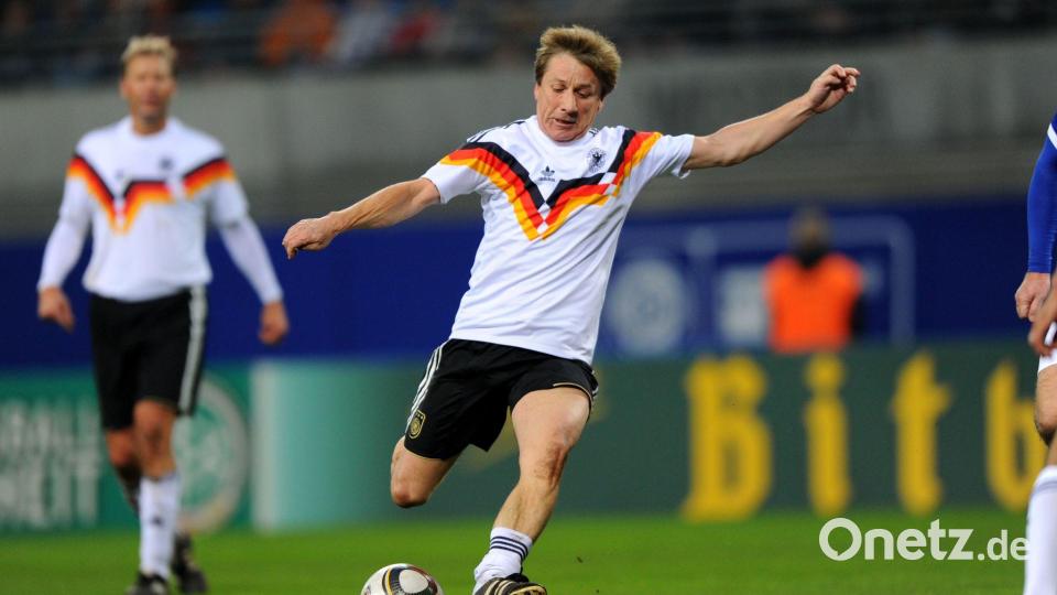 1990 gehörte Mill zum Weltmeister-Kader in Italien, auch wenn er in keinem Spiel eingesetzt wurde. Bild: picture alliance / ZB