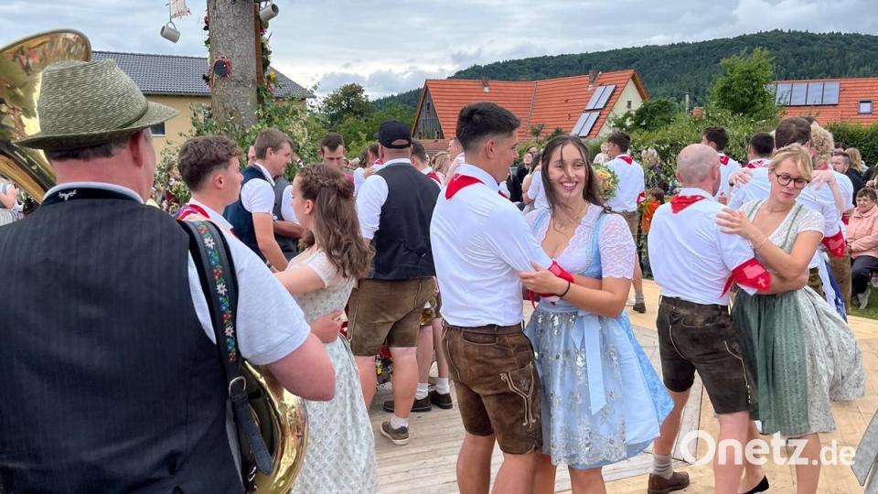 Fleißig wurde getanzt. Bild: lei