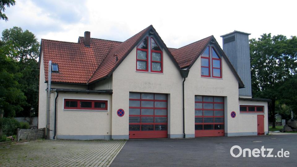 Die Gemeinde Immenreuth bietet das alte Feuerwehrgerätehaus zum Kauf an. Bild: bkr
