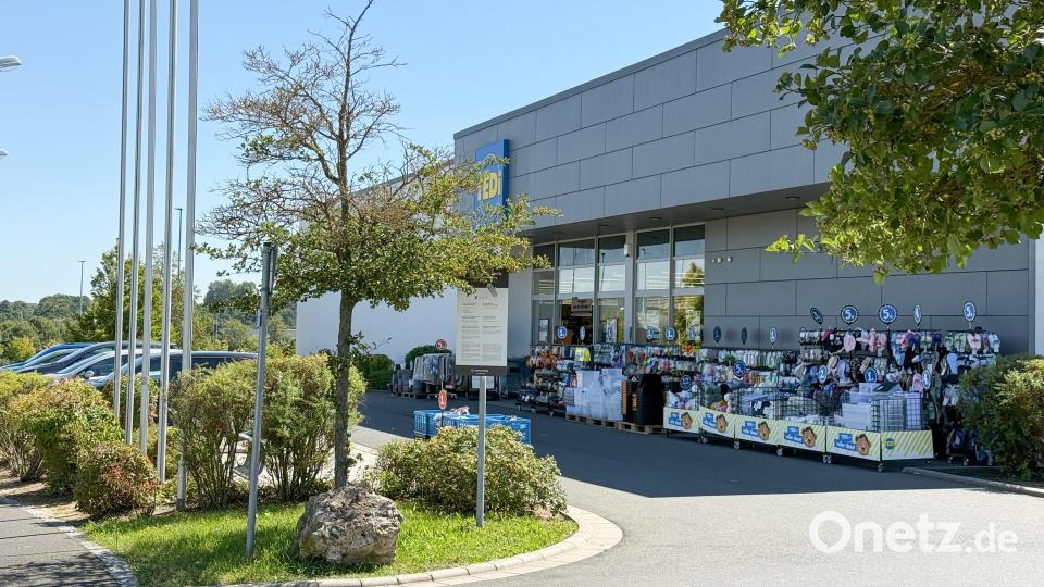 Auch beim Kaufland in Kümmersbruck gibt es eine Tedi-Filiale. Bild: Petra Hartl