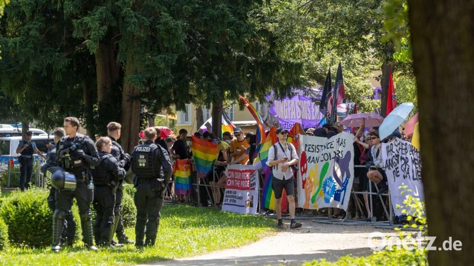 Zum CSD wurden bis zu 3.000 Menschen erwartet. Bild: Daniel Wagner/dpa-Zentralbild/dpa