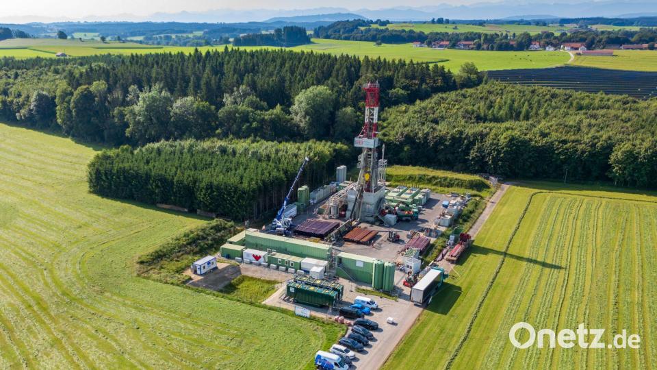 Im Vorfeld hatten Anwohner und Umweltschützer gegen das Gasförderprojekt demonstriert. Bild: Peter Kneffel/dpa