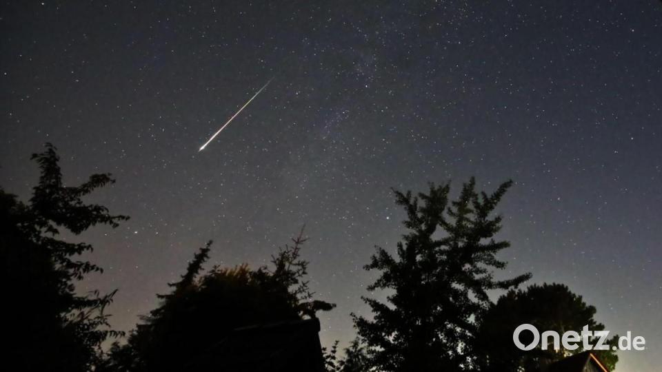 Im August gibt es viele Sternschnuppen zu sehen - die meisten in der Nacht auf Mittwoch. Archivbild: Marco A. Ludwig/dpa