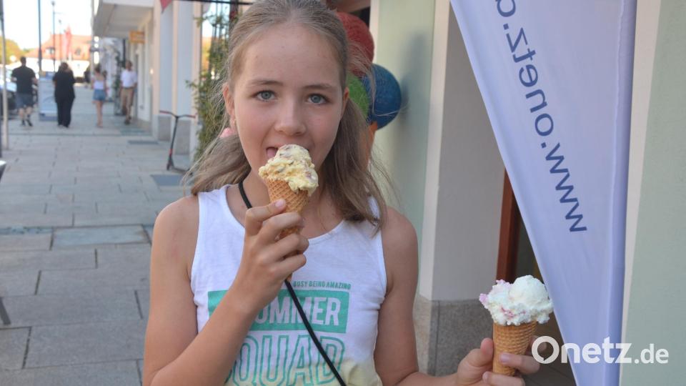 Auch der elfjährigen Celine aus Schönkirch schmeckte ihr Butterkeks-Eis. Bild: jr