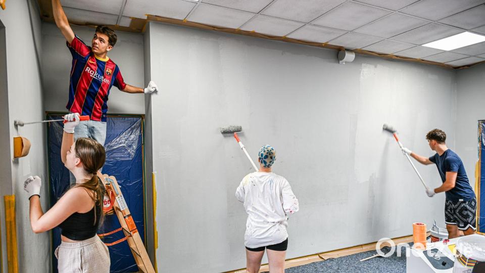 Doch dann ging die Farbe nicht mehr ab. Bild: Jason Tschepljakow/dpa