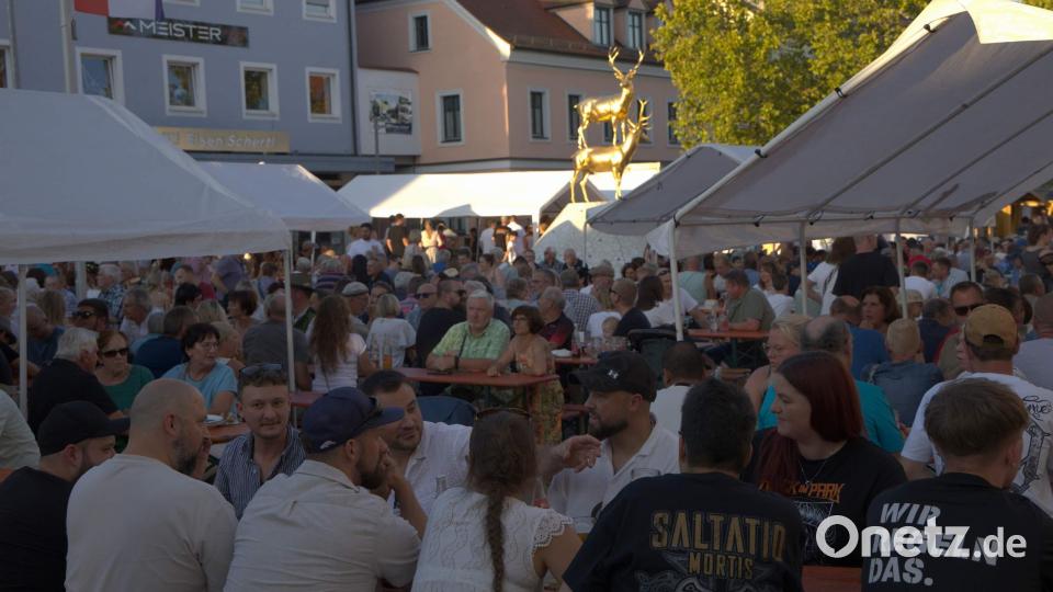 Das 49. Marktplatzfest des Musikzugs erwies sich einmal mehr als echter Besuchermagnet. Bild: Johannes Bauer