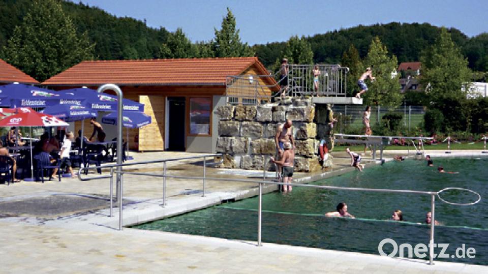 Im Naturbad Königstein gibt es Freizeitaktivitäten für große und kleine Wasser-Begeisterte. Bild: Naturbad Königstein