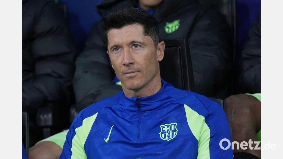 Muss wohl zuschauen: Robert Lewandowski. Bild: Antonio Calanni/AP/dpa