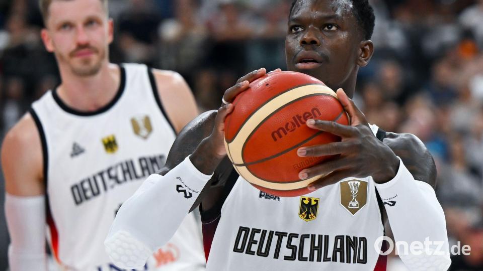 Hat mit seinem Team noch einiges an Arbeit: Dennis Schröder. Bild: Sven Hoppe/dpa