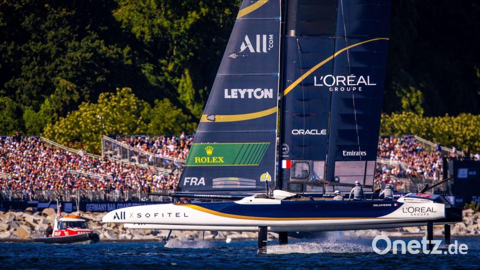 Sieger vor Sassnitz: Das französische Sail-GP-Team. Bild: Jens Büttner/dpa