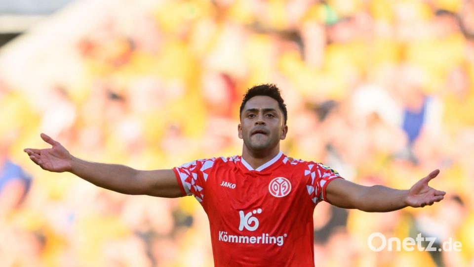 Nadiem Amiri (1. FSV Mainz 05) jubelt nach seinem Tor zum 0:1. Bild: Robert Michael/dpa
