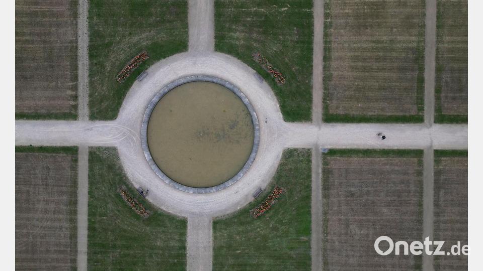Morgendlicher Spaziergang im Quedlinburger Brühlpark. Bild: Matthias Bein/dpa