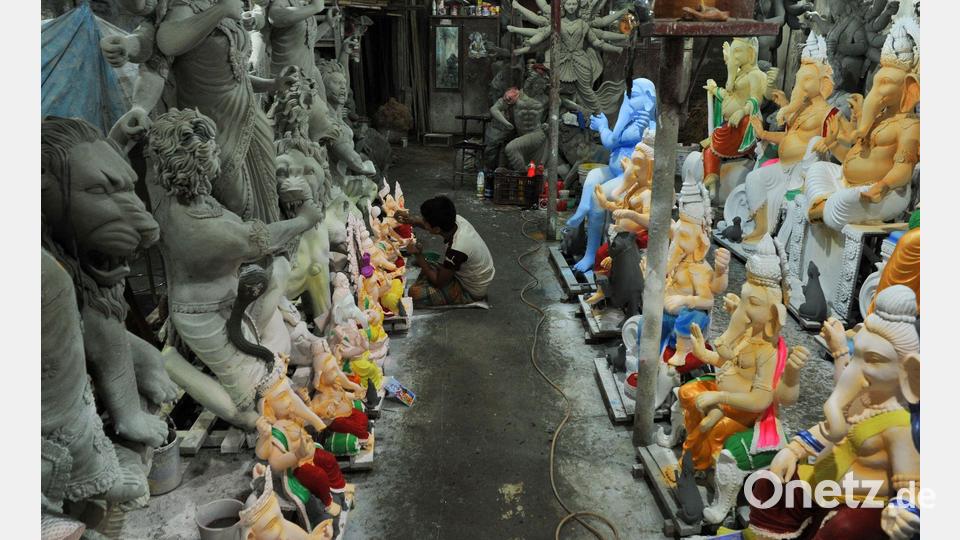 Der letzte Schliff für den Elefantengott Ganesha vor dem Ganesh Chaturthi-Fest Bild: Md Rafayat Haque Khan/eyepix via ZUMA Press Wire/dpa