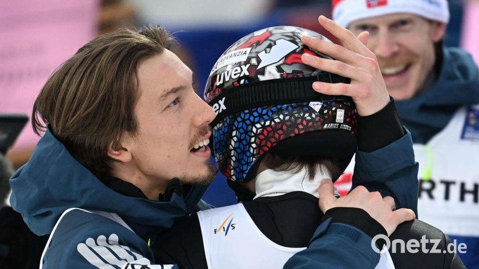 Können bald wieder dabei sein: Lindvik und Forfang. Bild: Hendrik Schmidt/dpa