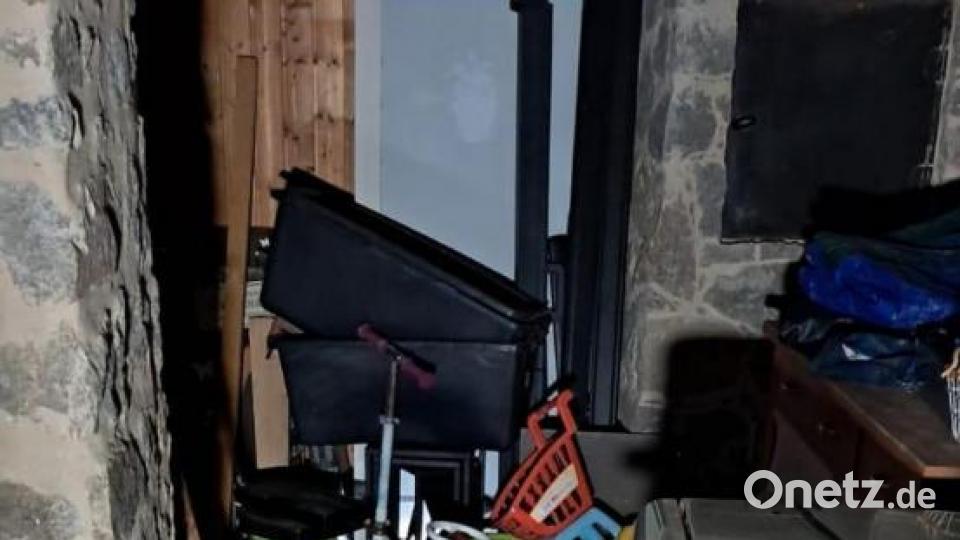 Auch so mancher private Keller musste ausgepumpt werden. Bild: Feuerwehr Nabburg