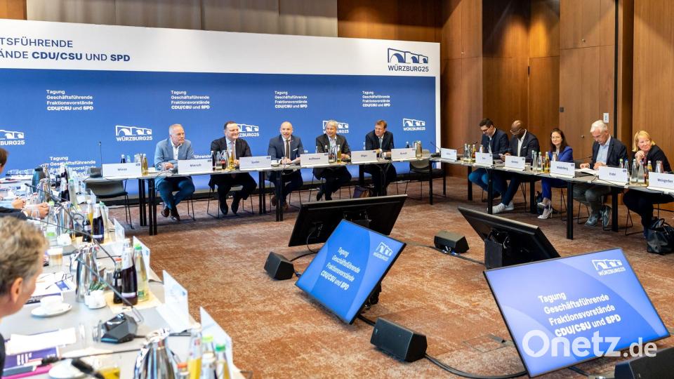 Die schwarz-rote Runde setzte sich zur Klausur zusammen. Bild: Daniel Karmann/dpa