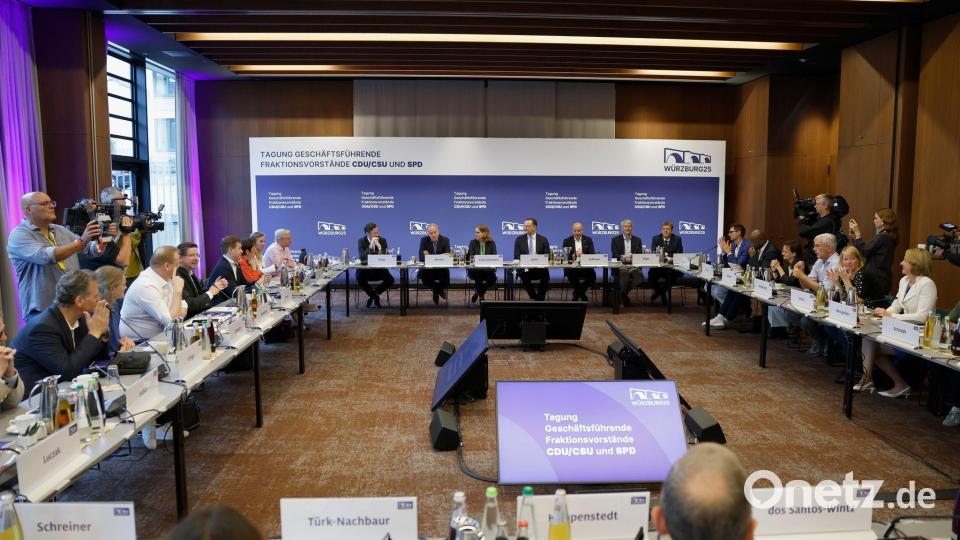 Öffentlich unklar bleibt nach der Klausur, wie bei der Nachbesetzung von Richterstellen am Bundesverfassungsgericht ein neuer Koalitionsstreit ausgeschlossen werden kann. Bild: Heiko Becker/dpa