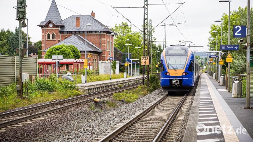 Die Ermittlungen zum Geschehen am Bahnhof Friedland dauern an. Bild: Moritz Frankenberg/dpa
