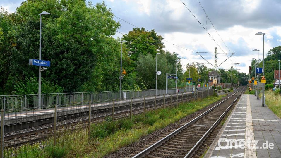 An diesem Bahnhof kam das Mädchen ums Leben. Bild: Swen Pförtner/dpa