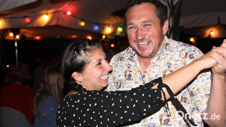 Die Schlager des &quot;Wiesauer Musikduos&quot; luden zum Tanzen ein. Bild: wro