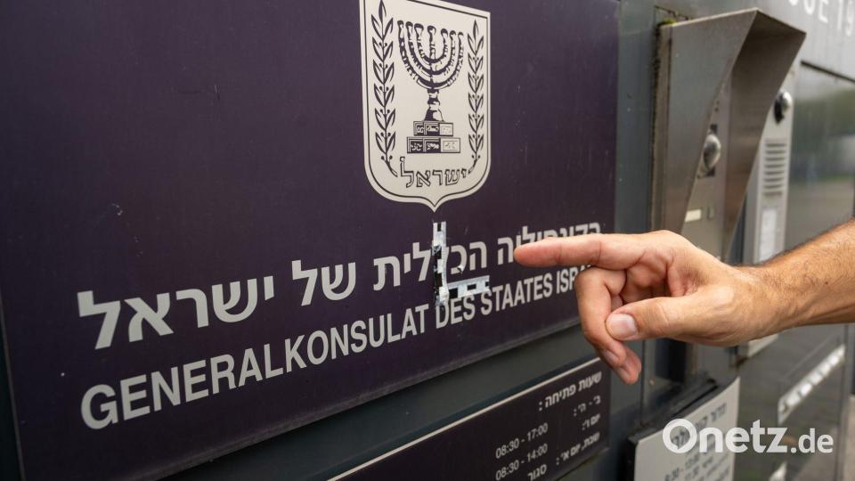 Das Generalkonsulat wurde vor einem Jahr zum Ziel (Archivbild). Bild: Stefan Puchner/dpa