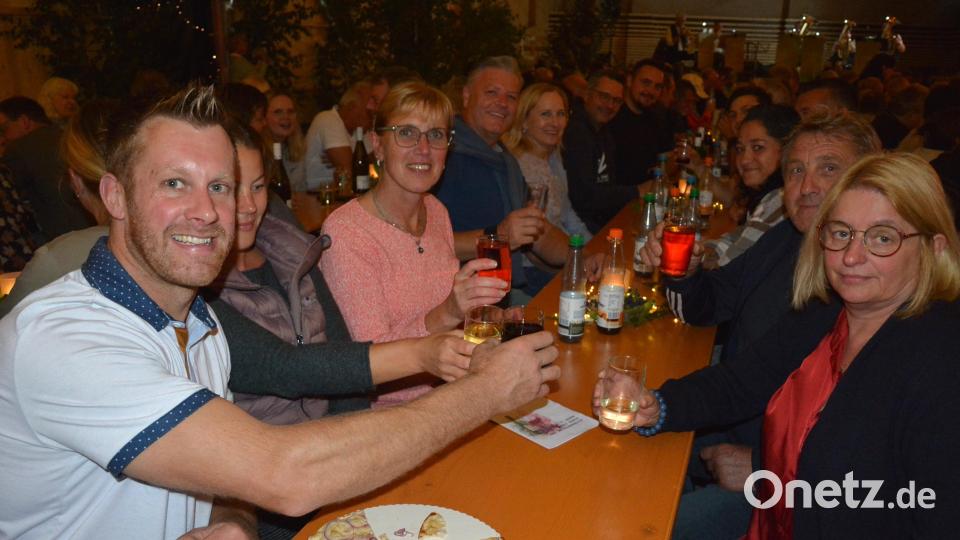 Keine Frage, den Besuchern gefiel der Weinabend. Bild: jr