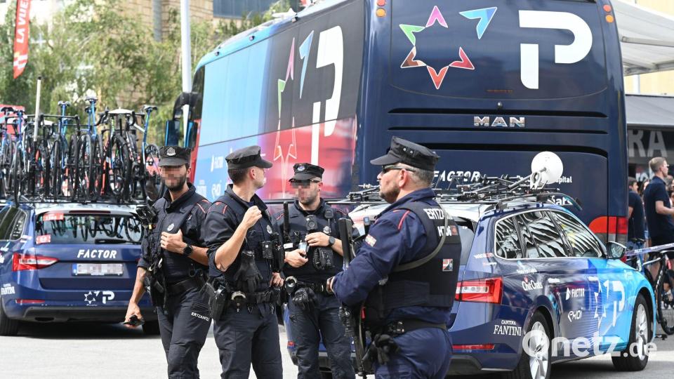 Das israelische Team steht unter Polizeischutz. Bild: David De Haro/EUROPA PRESS/dpa