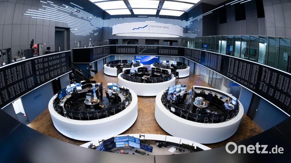 Handelssaal der Frankfurter Börse: In den Dax schafft es nur die erste Reihe der deutschen Börsenkonzerne Bild: Boris Roessler/dpa